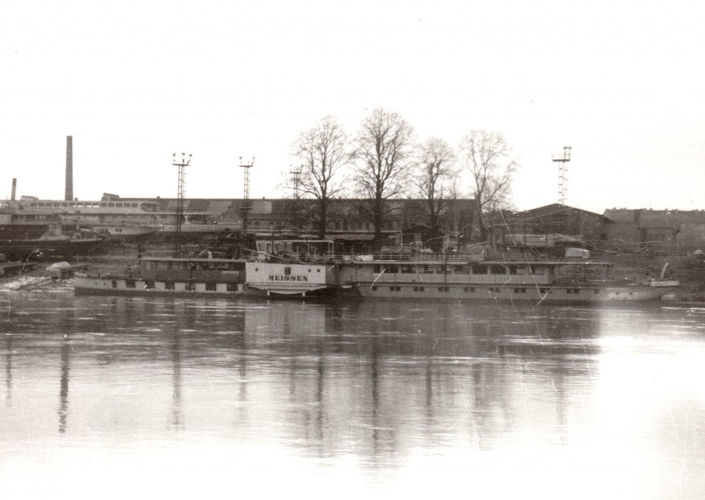 1985.03 PD Meissen nach erfolgter Rekonstruktion noch an der Werft Laubegast