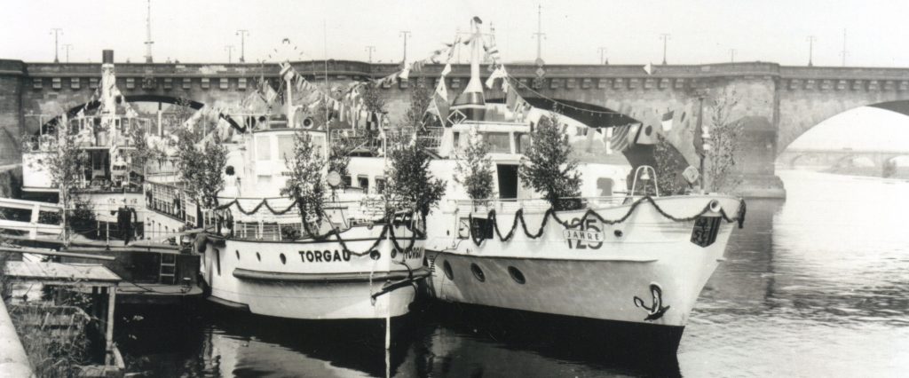 1961 MS VORWÄRTS und MS TORGAU, im Hintergrund PD SCHMILKA, zu den Feierlichkeiten des 125.Jubiläums der WFD - Foto ArchivDVB-AG